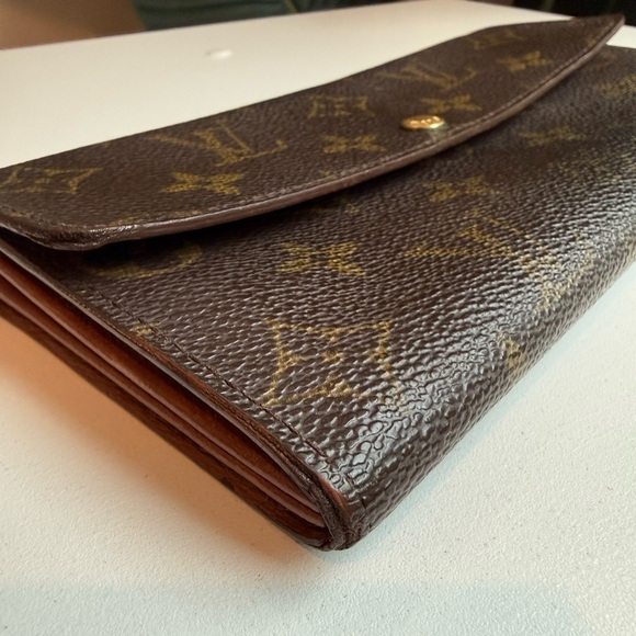 Louis Vuitton 'Sarah Wallet' - Picture 6 of 13